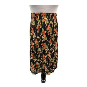Sunny Leigh black and floral stretchy swing skirt